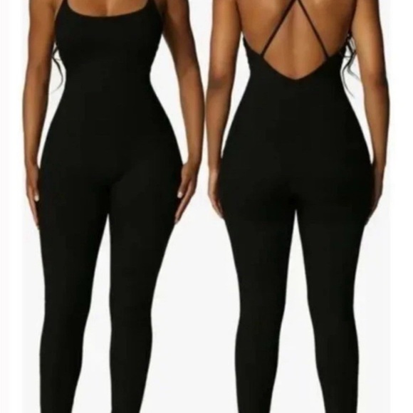 naked wardrobe Pants - Naked Wardrobe Ribbed Crossback Stirrup Jumpsuit Size Medium in Black NWT